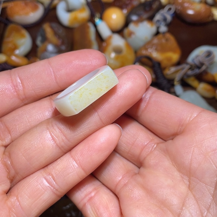 和田玉颈饰未镶嵌F****r