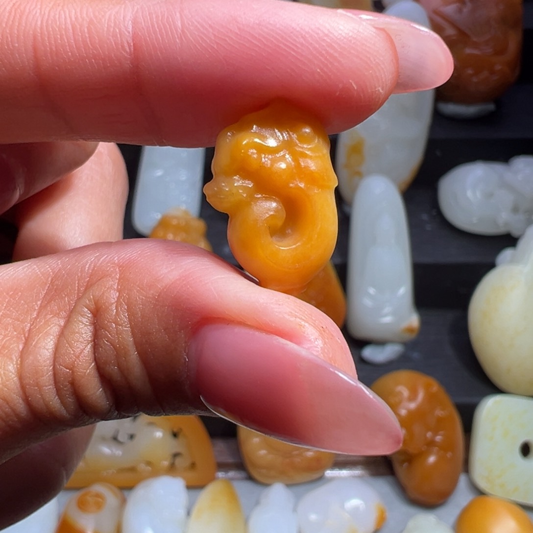 和田玉挂件未镶嵌