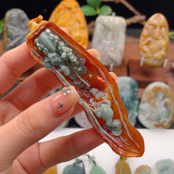 定制翡翠未镶嵌翡翠