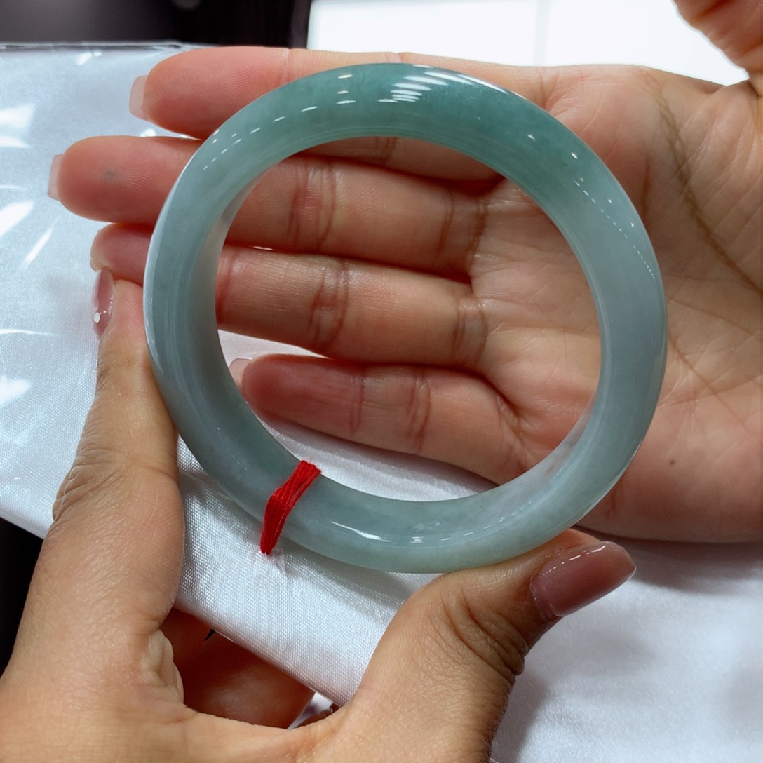 翡翠手镯未镶嵌买断