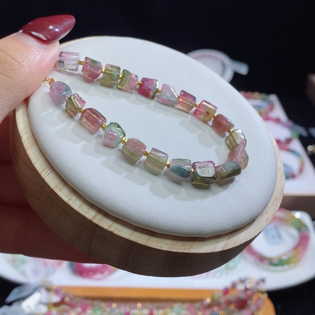 碧玺手链未镶嵌西瓜