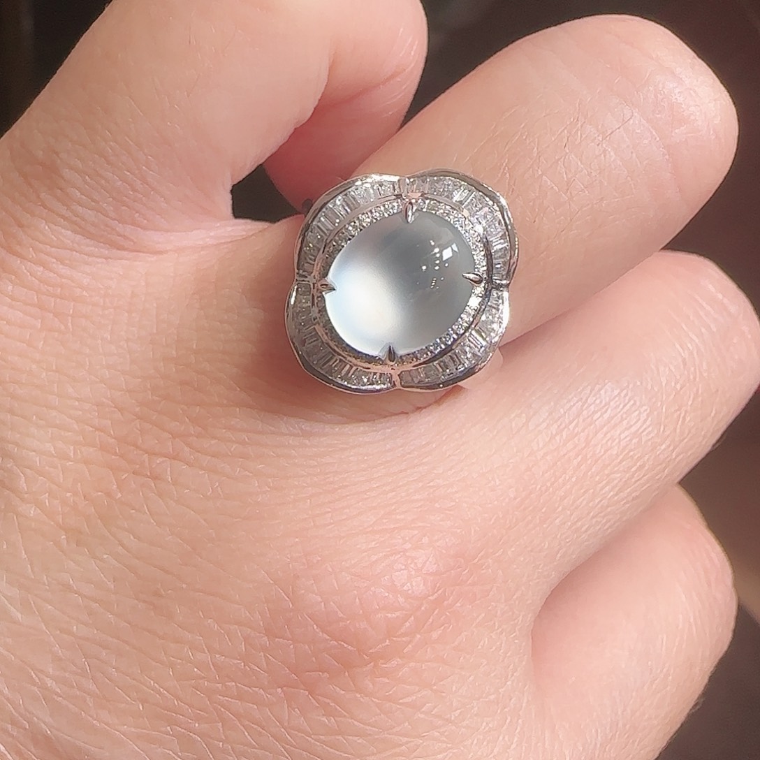 翡翠18K金镶嵌戒指