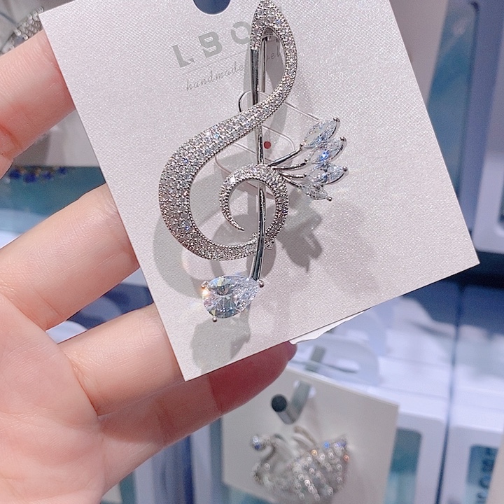 锆石铜合金音符胸针