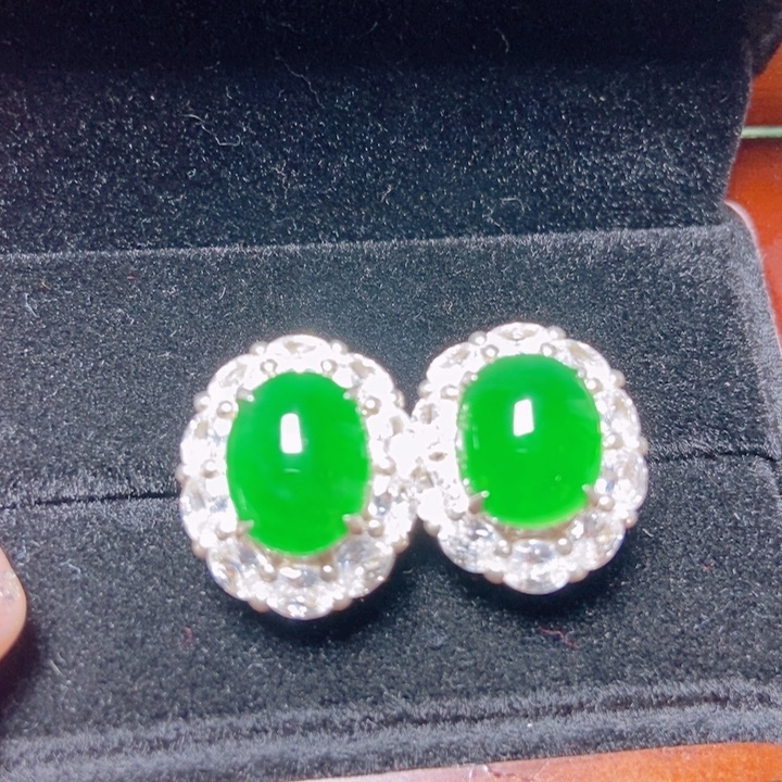 翡翠银S925镶嵌颈饰翡翠