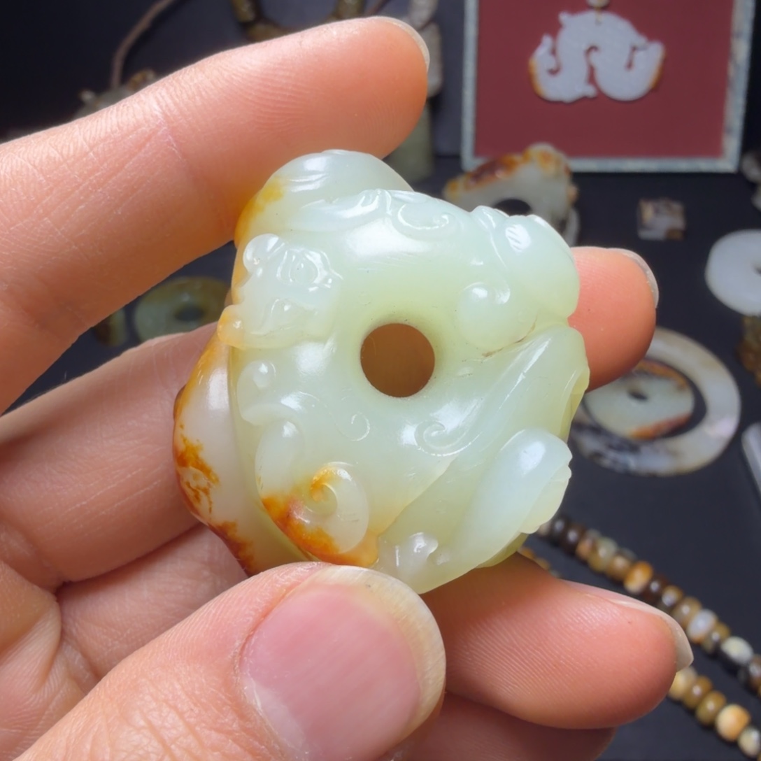 ****签和田玉（糖玉）未镶嵌挂件