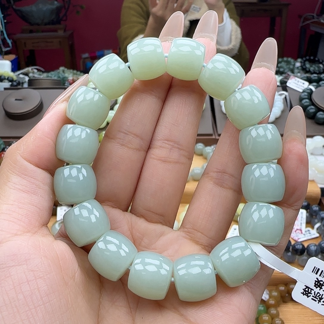 和田玉未镶嵌手串