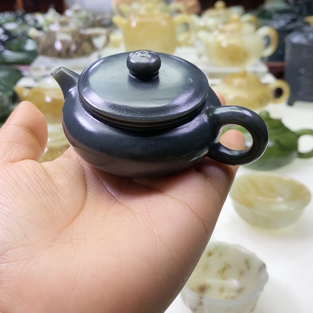 和田玉把把壶 50毫升未镶嵌