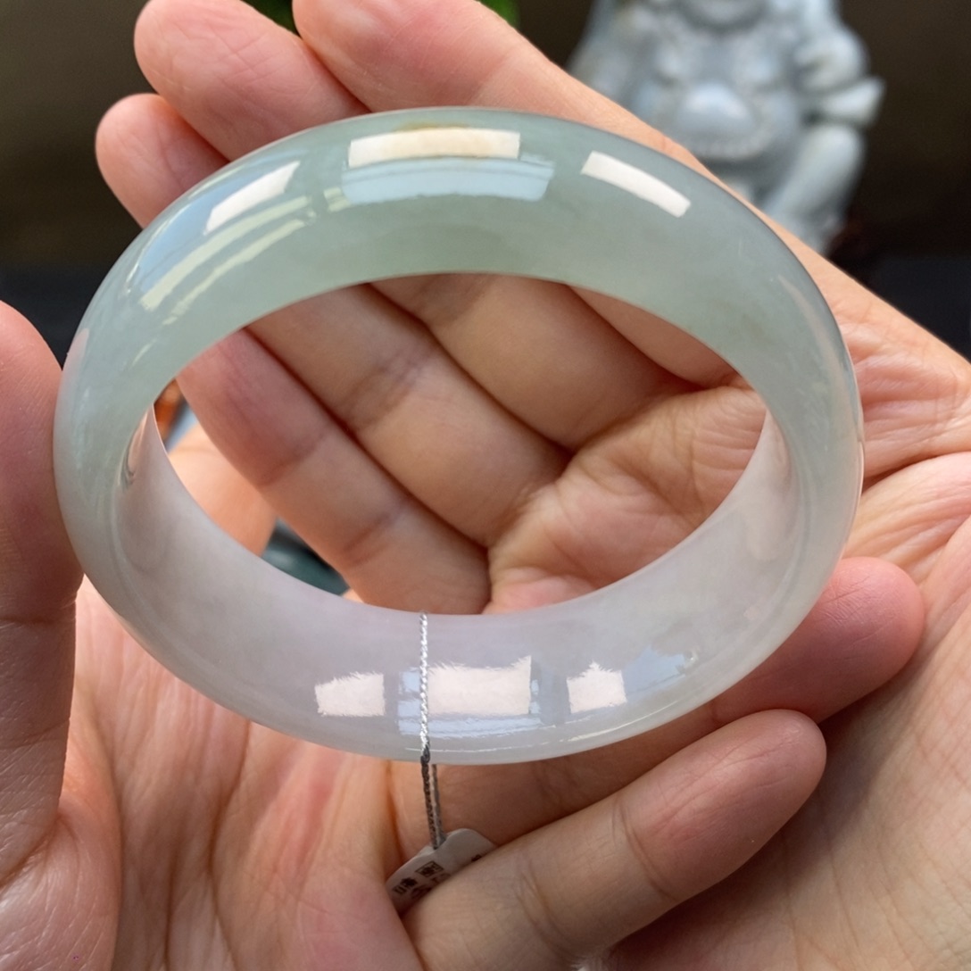 翡翠手镯未镶嵌天然