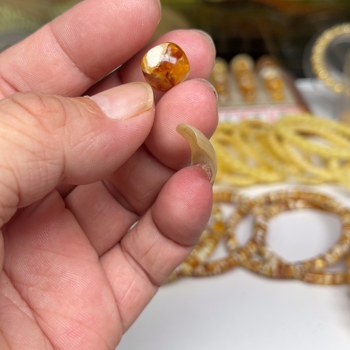 琥珀未镶嵌裸石10号