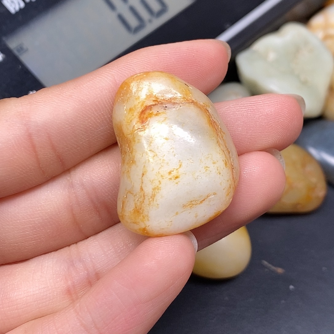 和田玉（糖玉）未镶嵌挂件