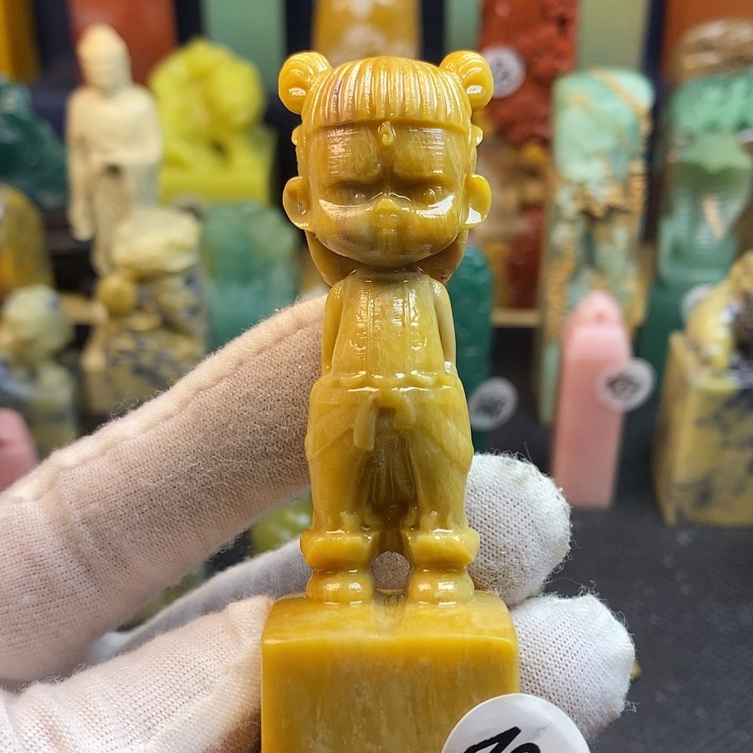 青田石篆刻艺术家的作品