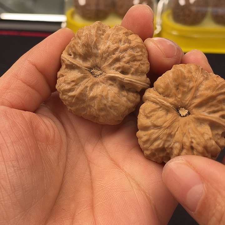 文玩核桃吊坠文玩核桃