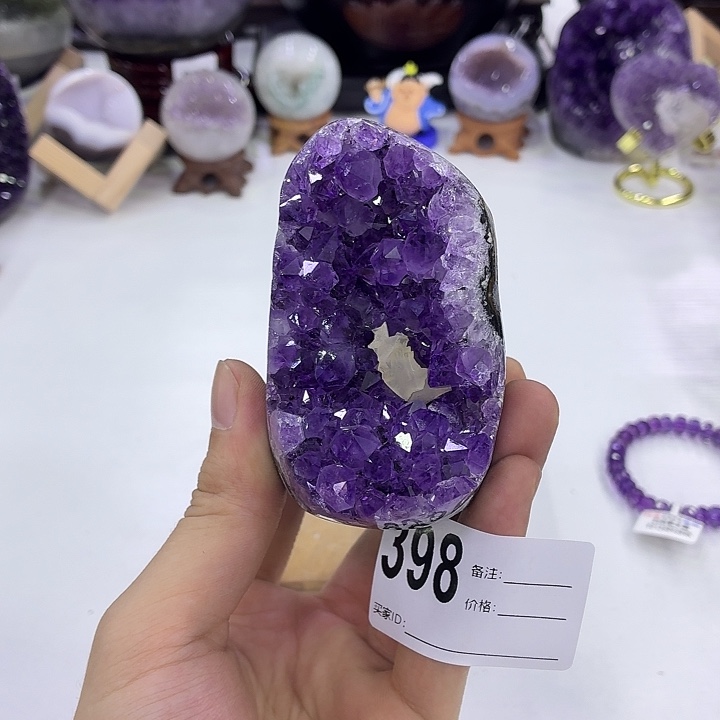 未镶嵌水晶大型摆件（非配饰）