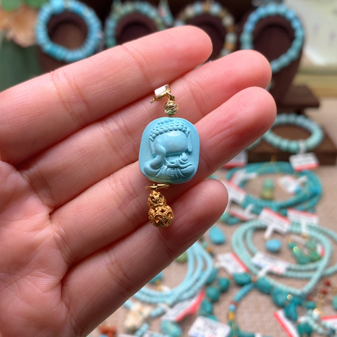 绿松石配饰未镶嵌