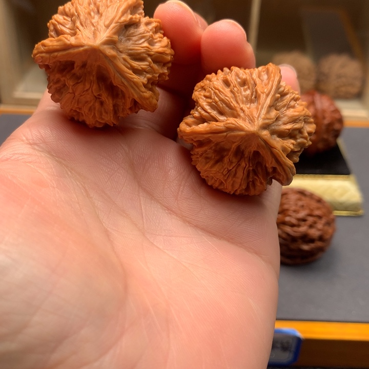 文玩核桃吊坠文山