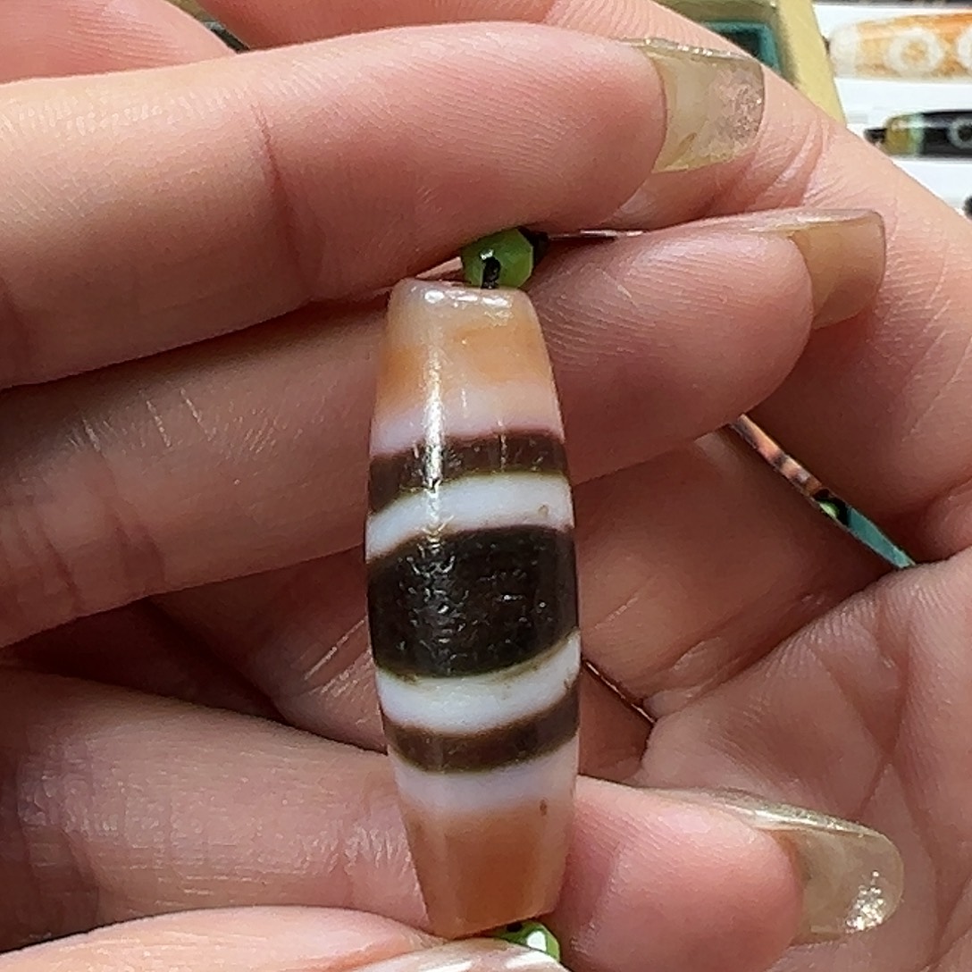 玛瑙/玉髓未镶嵌珠宝半成品小卢线珠