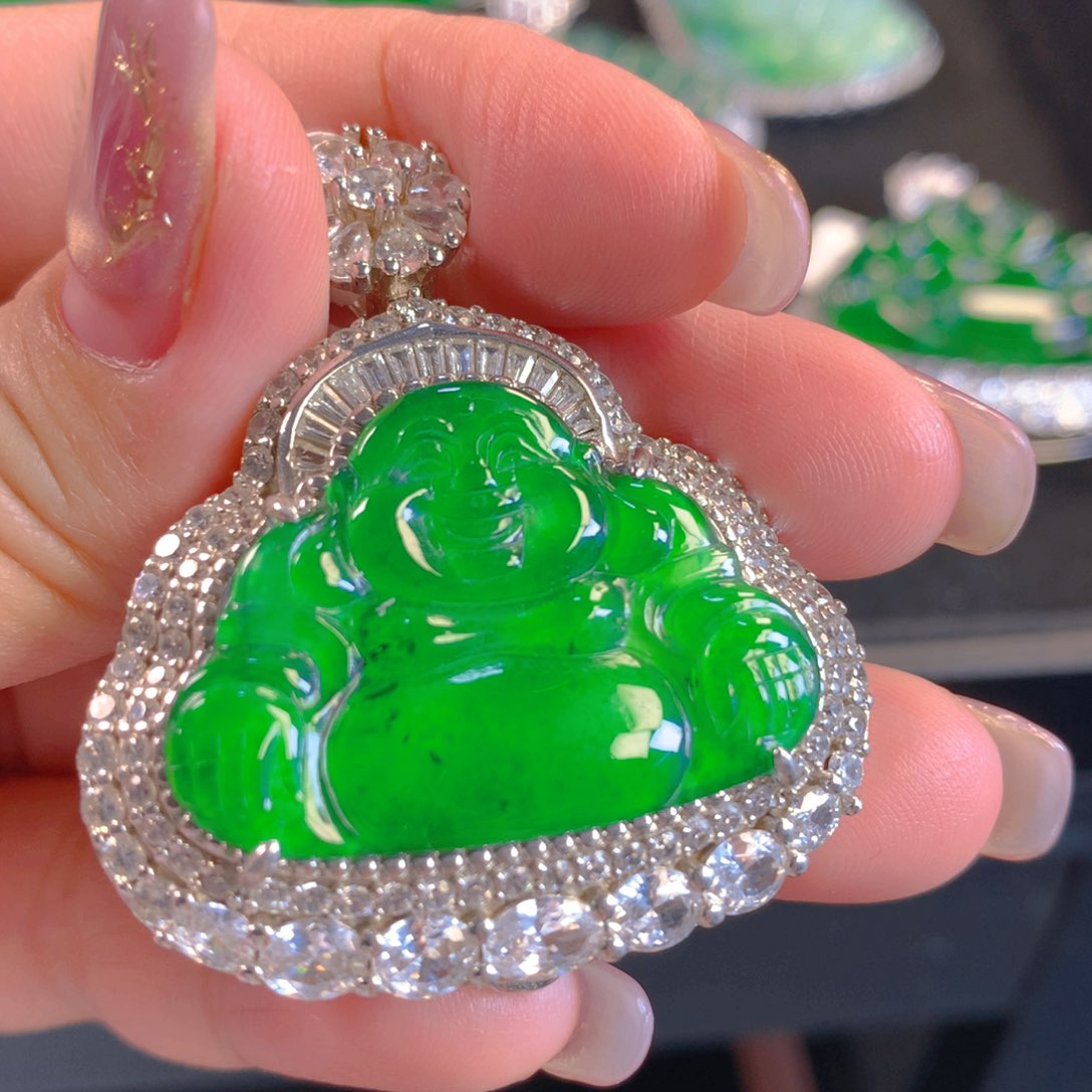 翡翠颈饰银S925镶嵌翡翠