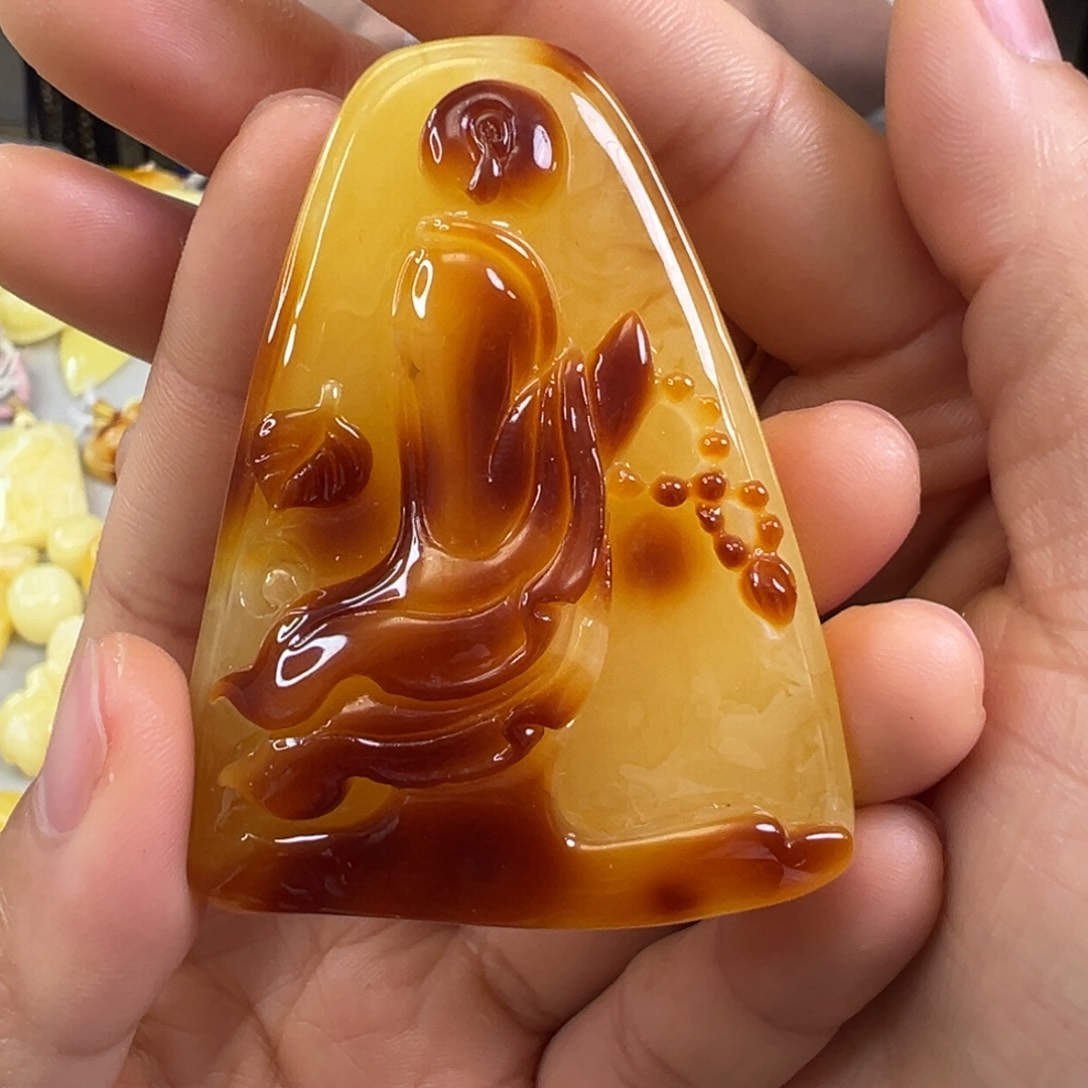 琥珀裸石未镶嵌蜜蜡