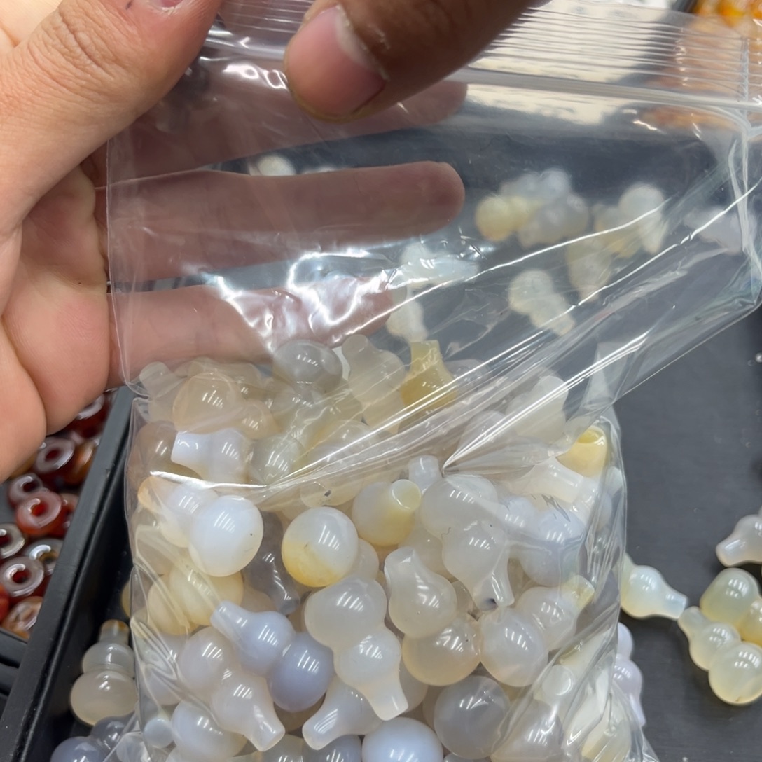 珉***玛瑙/玉髓合金颈饰