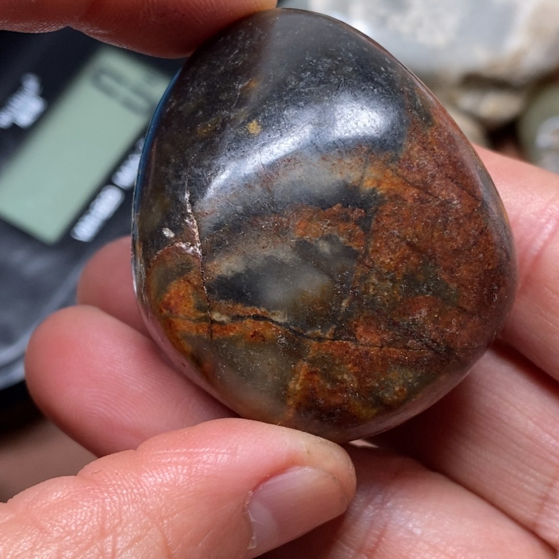 和田玉挂件足铂镶嵌