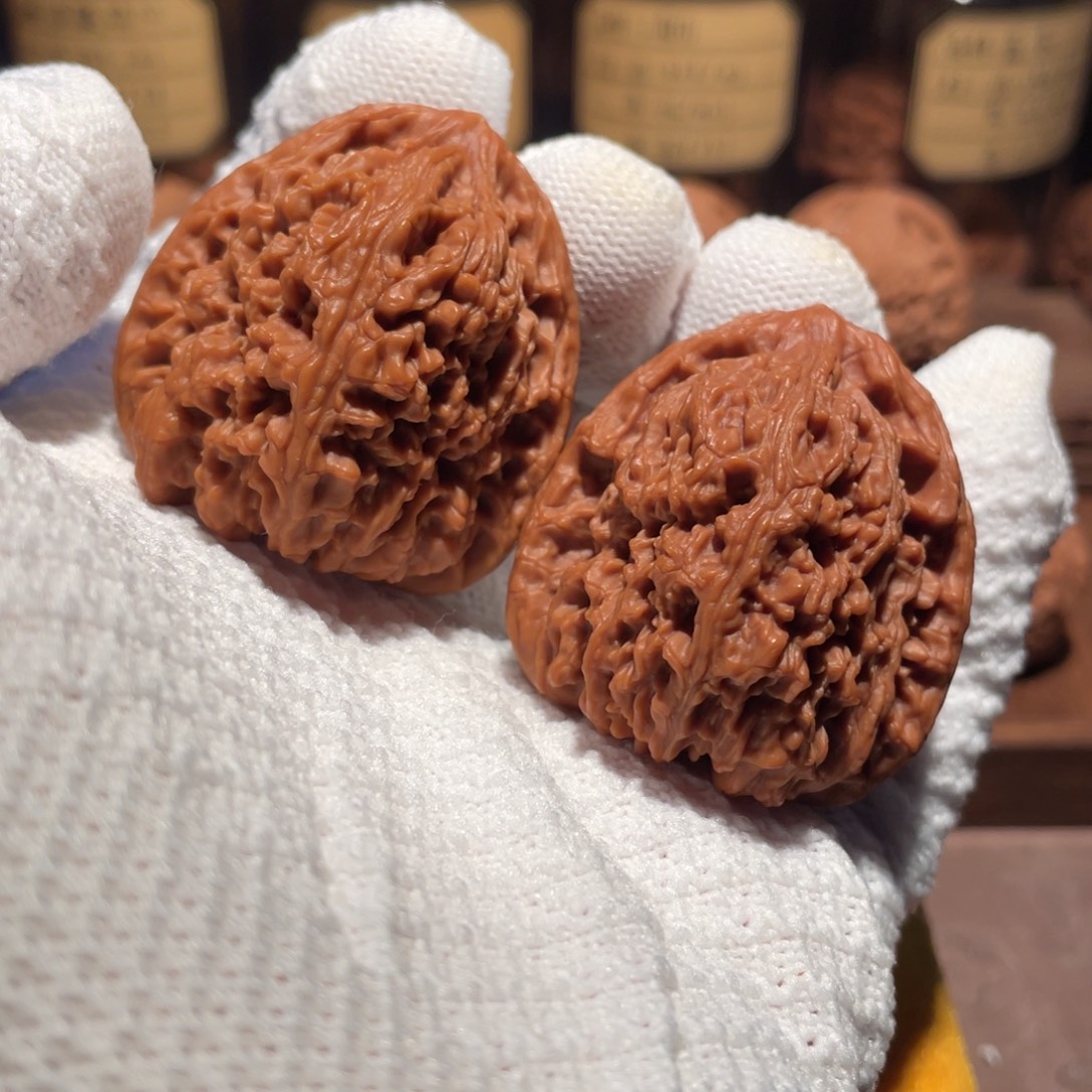 文玩核桃把件40三角高炮南疆