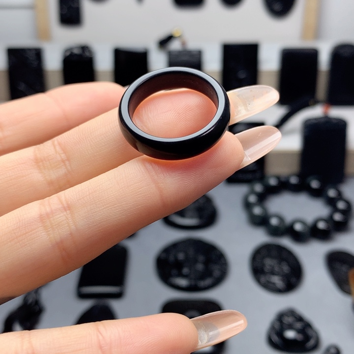 和田玉（墨玉）戒圈未镶嵌范*师19