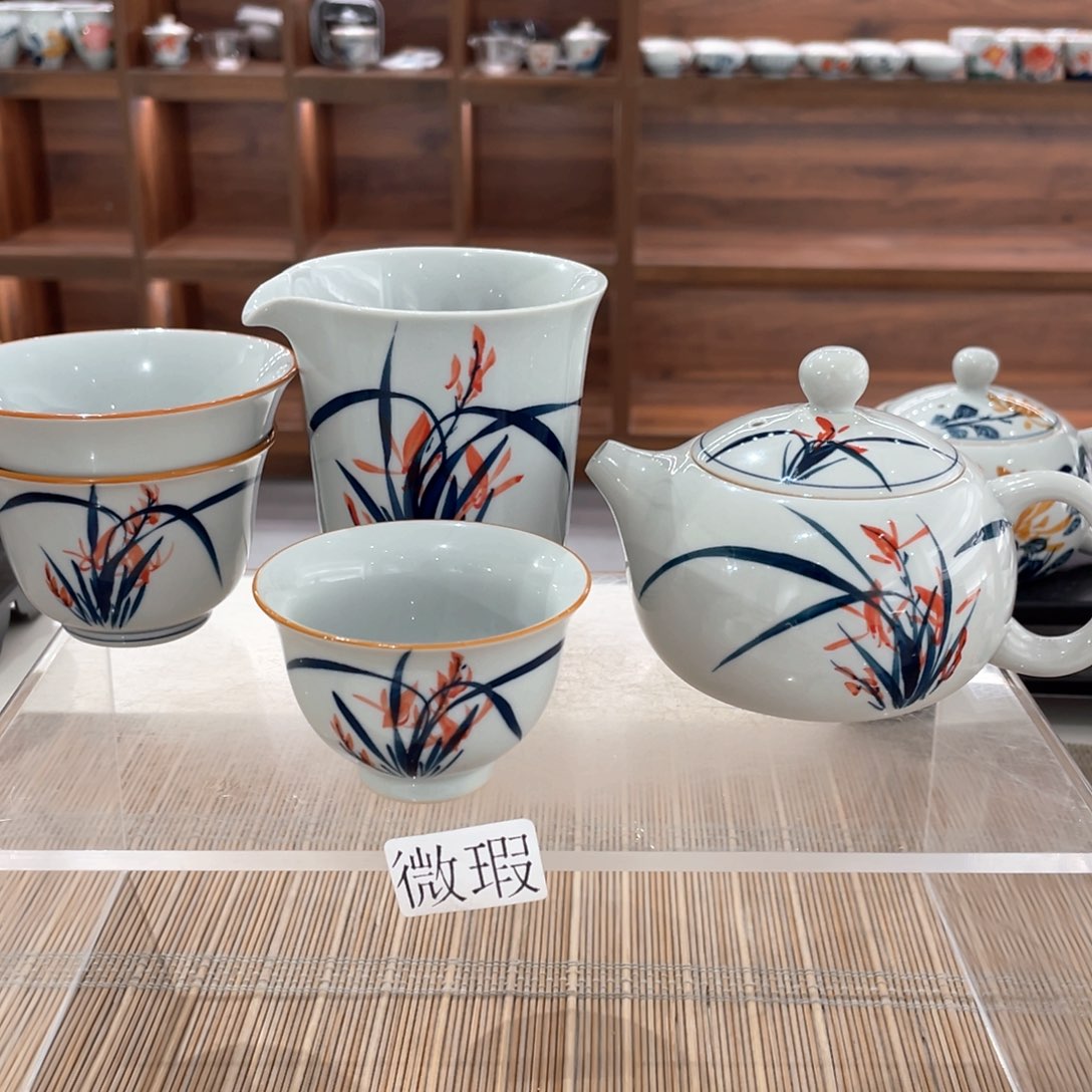 釉下手绘茶具微瑕