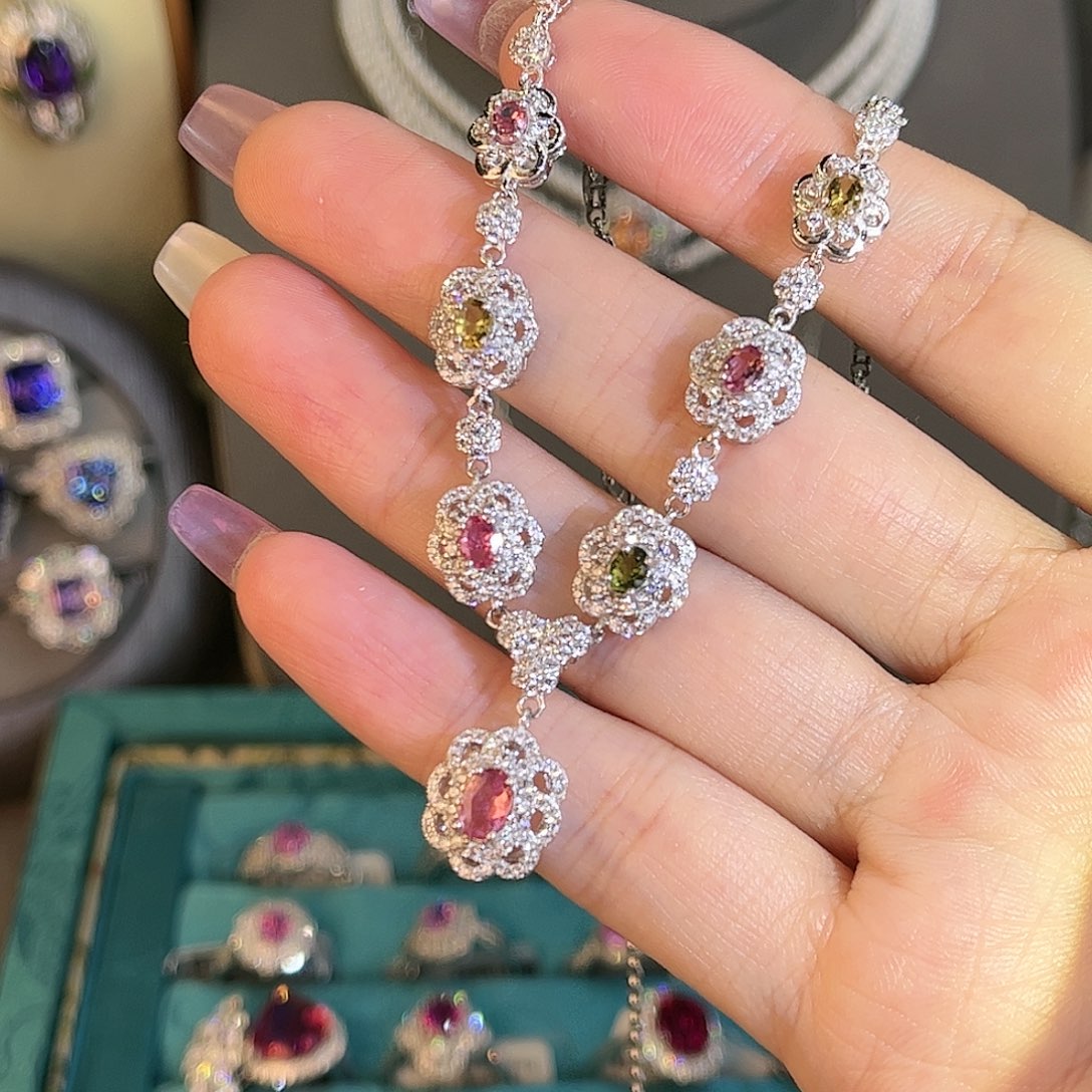 碧玺颈饰银S925镶嵌吊坠