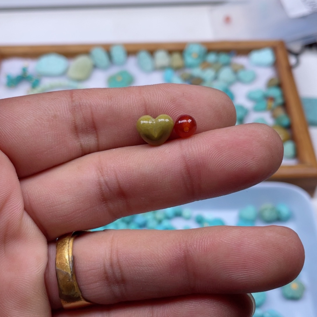 颈饰未镶嵌南红玛瑙100