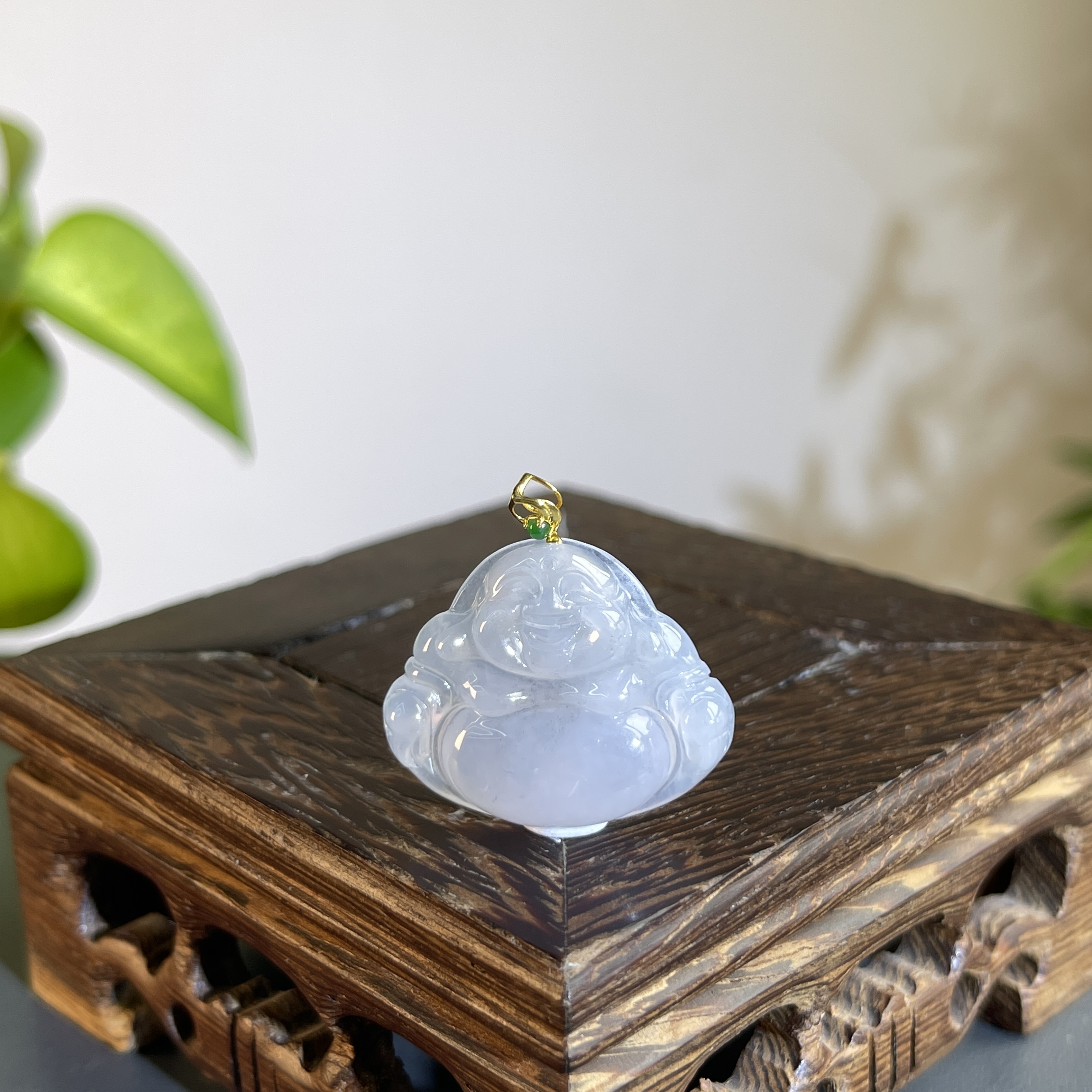 JXB19-37  天然缅甸A货翡翠 18K金扣佛公