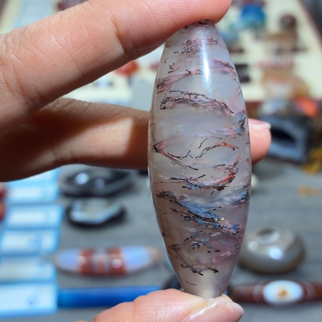 多***y玛瑙/玉髓合金颈饰