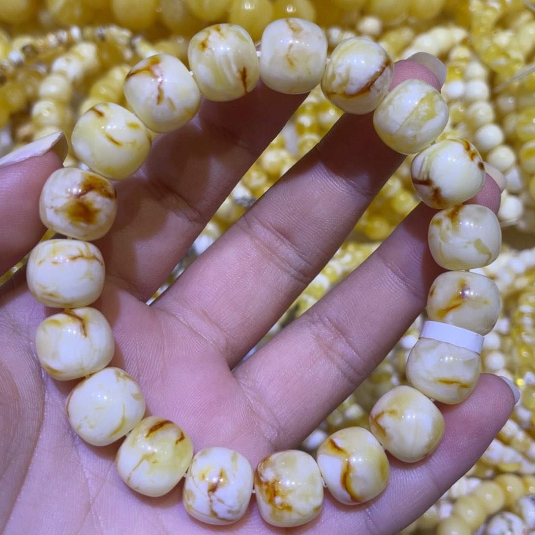 蜜蜡未镶嵌珠宝奇石12m