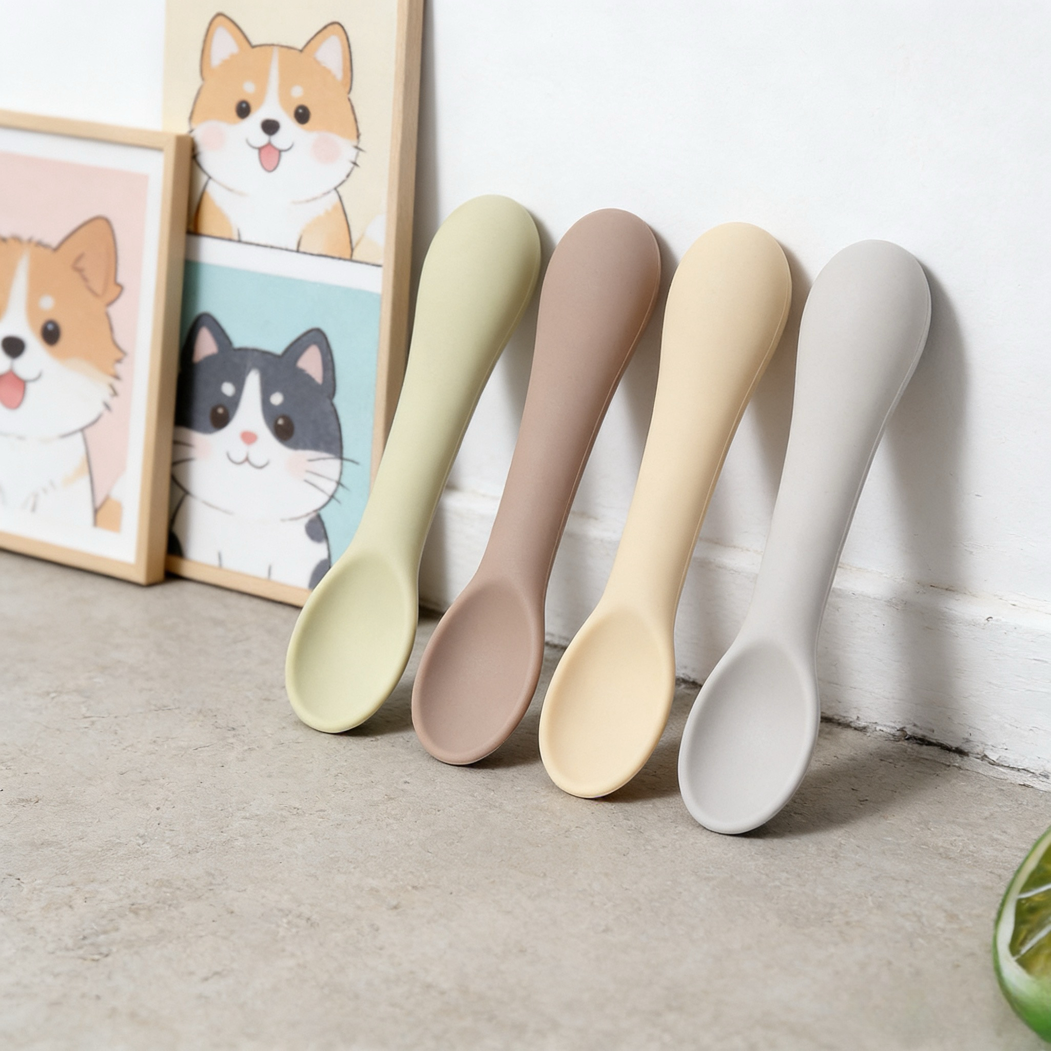 宠物硅胶勺材质幼猫幼犬湿粮喂食勺耐摔耐高温长柄软头勺