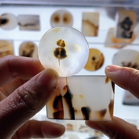 【闪购商品】玛瑙/玉髓珠宝半成品未镶嵌辣*嘟