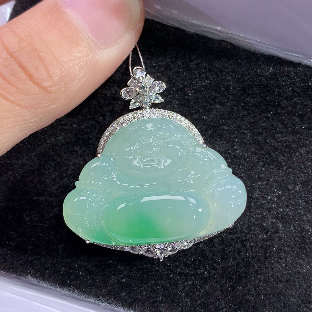 翡翠吊坠(赠链)18K金镶嵌