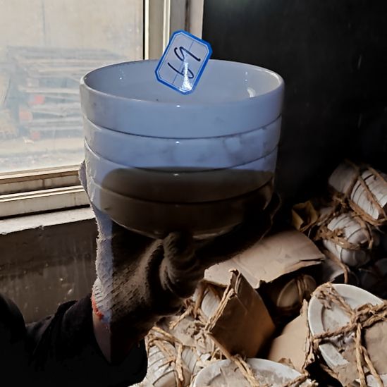 陶瓷盘子碗啥都有