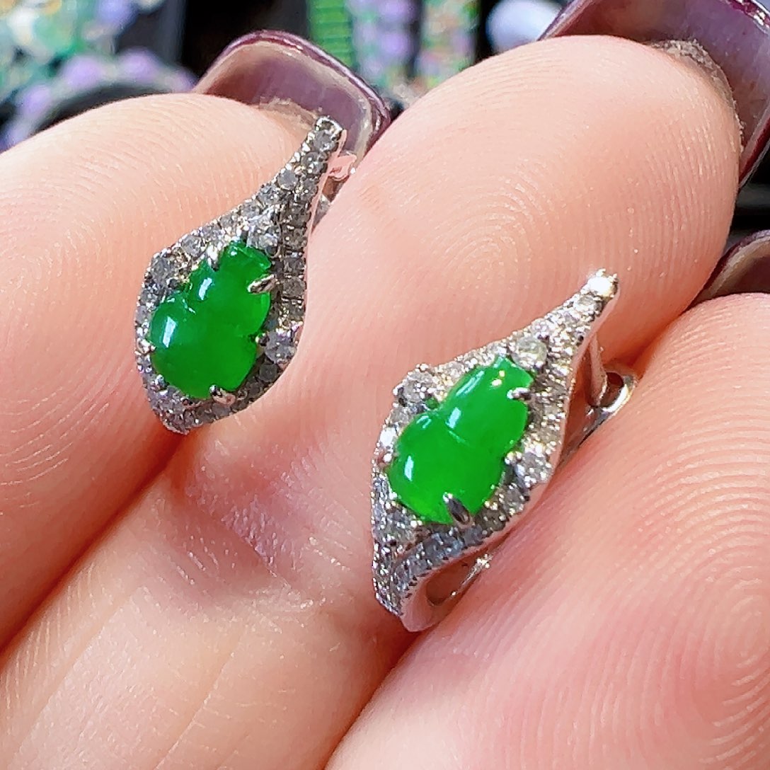 翡翠耳饰18K金镶嵌签收后24小时鉴赏期