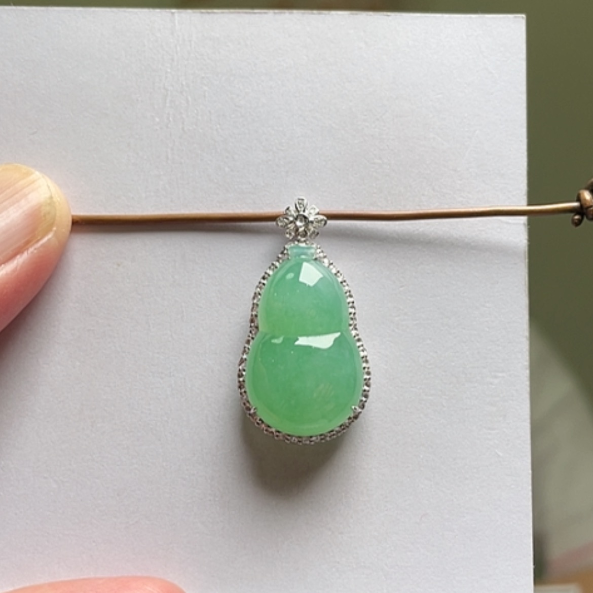 【闪购商品】吊坠(不含链)18K金镶嵌翡翠