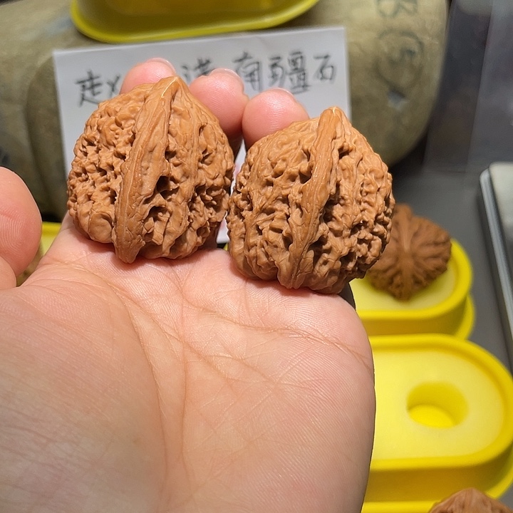 平***月文玩核桃把件39尺全品高炮南疆石