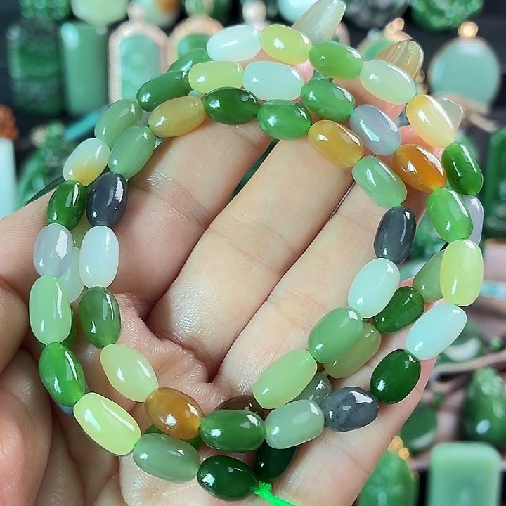 和田玉未镶嵌手串