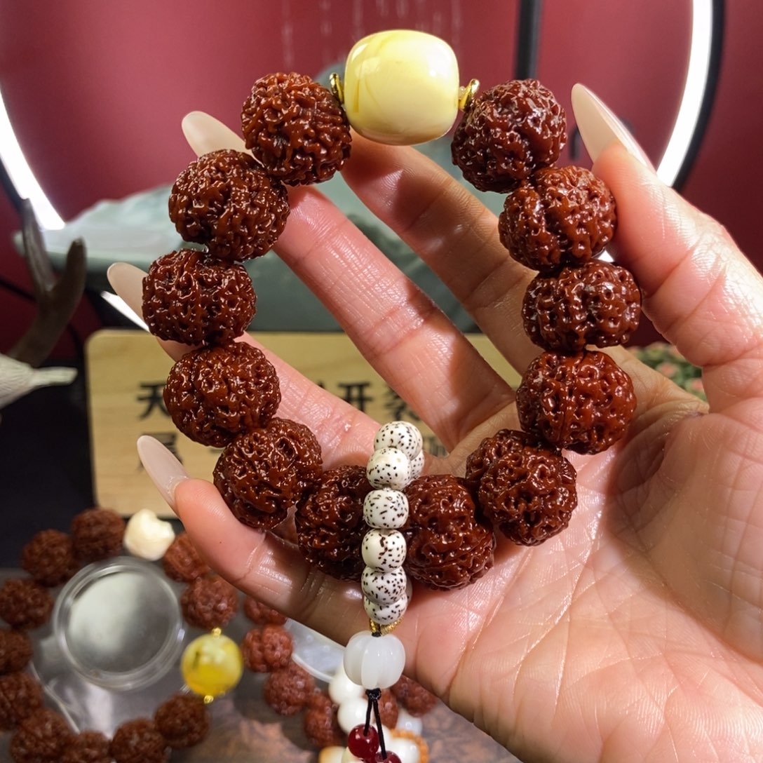 金刚菩提吊坠522。             