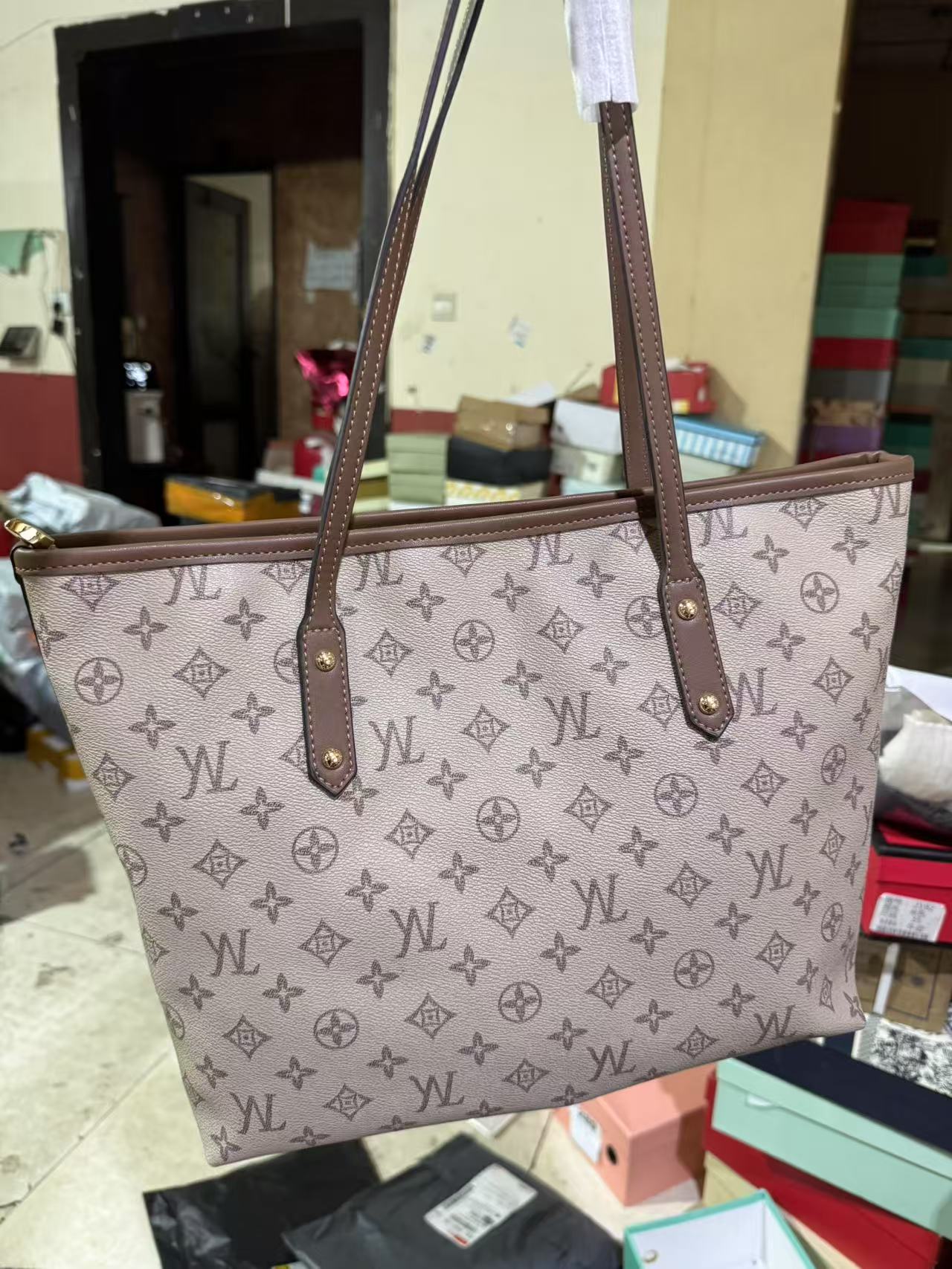 04女包大包时尚气质软皮单肩包个性百搭休闲通勤手提托特包