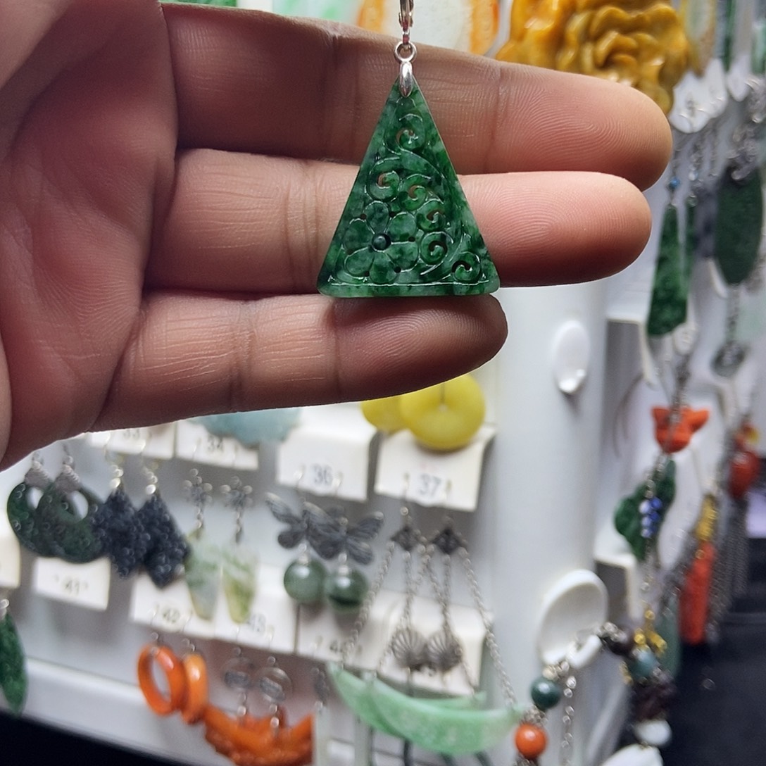 创***尚翡翠银S925镶嵌耳饰品质珠宝