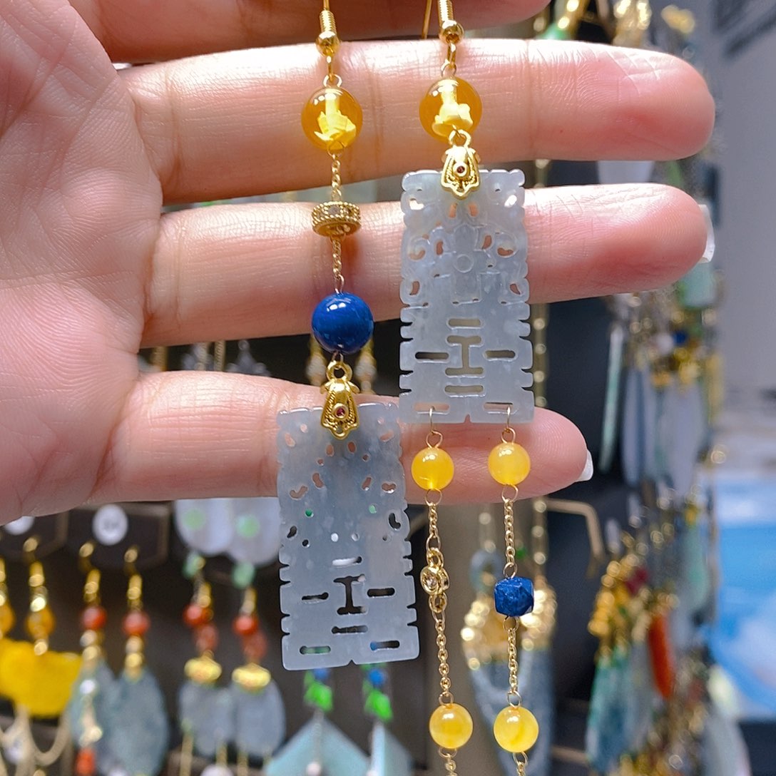 未镶嵌翡翠耳饰翡翠