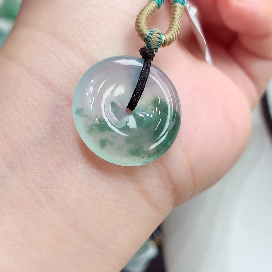 翡翠未镶嵌颈饰翡翠37，21.3/4.4