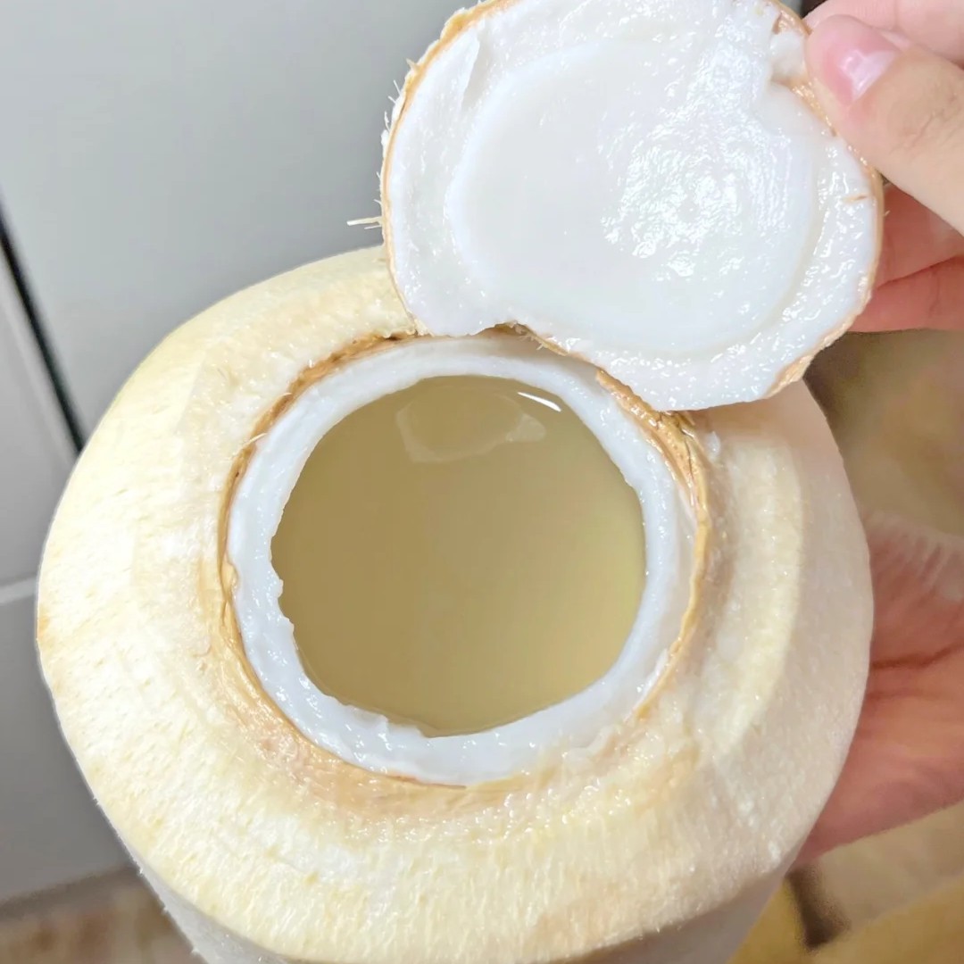 （离石小时达免配送费）椰青整果2颗