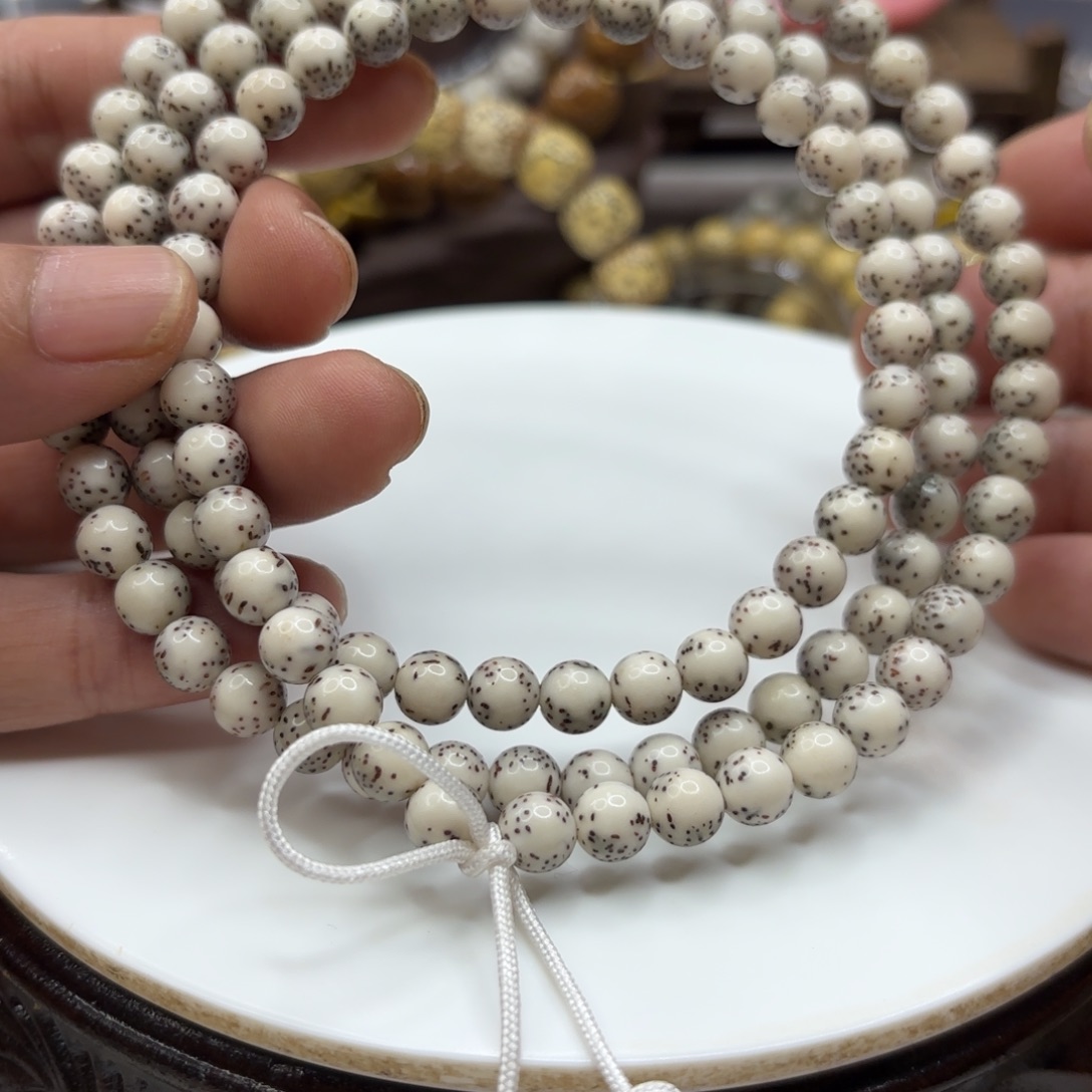 星月菩提手串?****?7圆河豚大留白