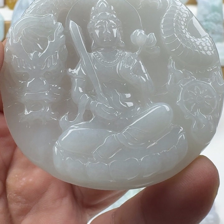 翡翠未镶嵌颈饰天然缅甸A货翡翠