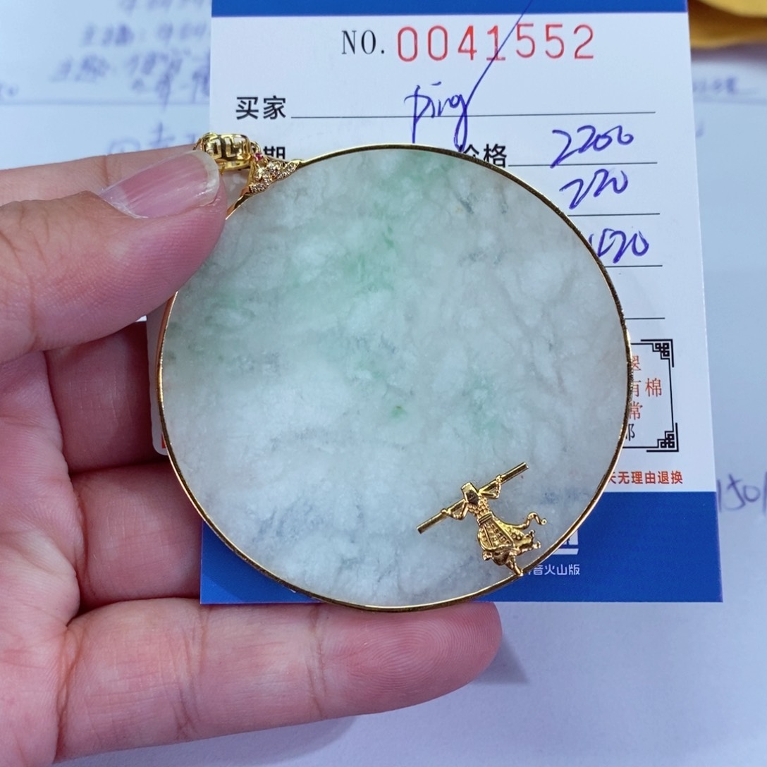 翡翠颈饰18K金镶嵌p**g111111111111