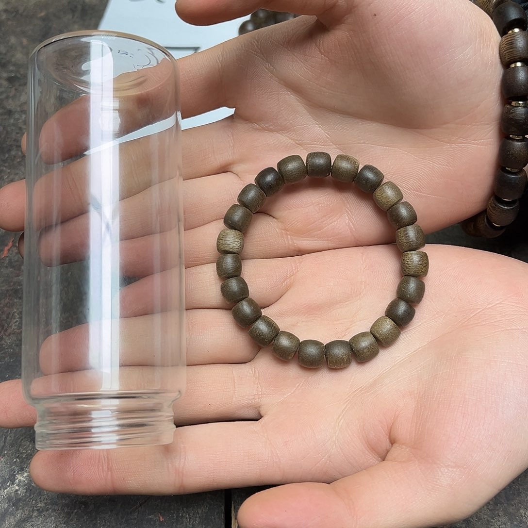 大叶紫檀（黑酸枝木类）